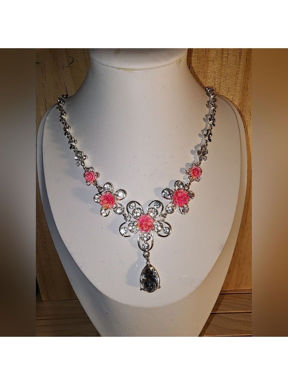 Floral Silver and Pink Necklace Set With Matching Earrings-Clip on NWOT